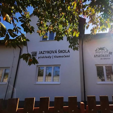 Apartmany Za Sakurou Hodonin Exterior photo