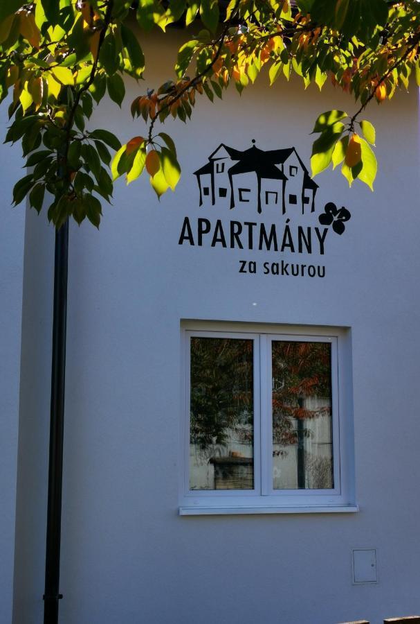 Apartmany Za Sakurou Hodonin Exterior photo